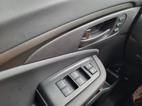 Certified 2024 Honda Passport TrailSport image 24