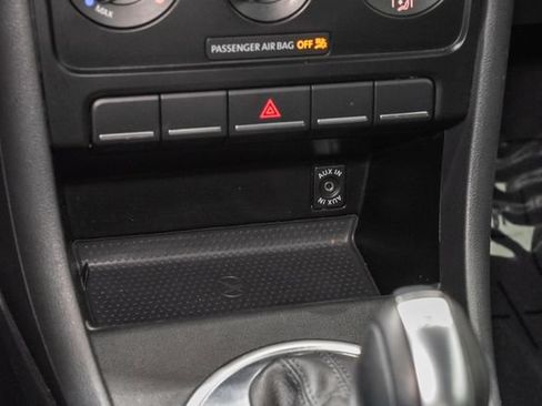 Used 2015 Volkswagen Beetle R-Line FWD image 19