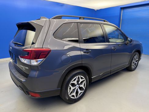 Certified 2021 Subaru Forester Premium w/ Popular Package #1 AWD/4WD image 7