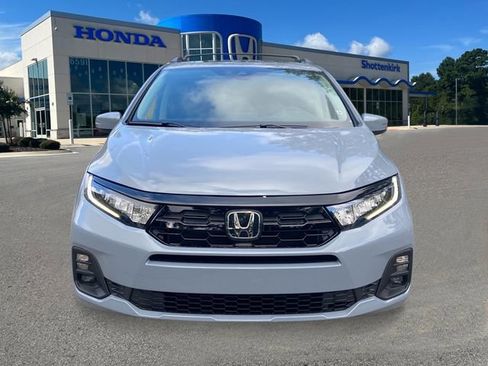 New 2026 Honda Odyssey Touring image 6