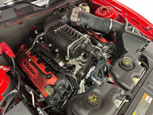 Used 2014 Ford Mustang GT Premium RWD image 8