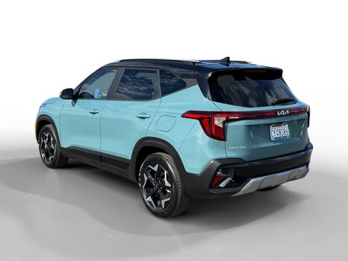 Certified 2025 Kia Seltos S AWD/4WD image 3