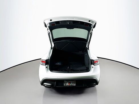 Certified 2026 Porsche Macan image 27