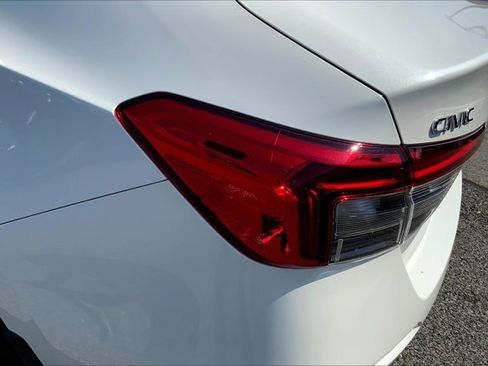 Used 2024 Honda Civic Touring image 28