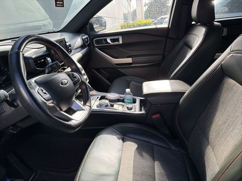 Used 2022 Ford Explorer Timberline image 4