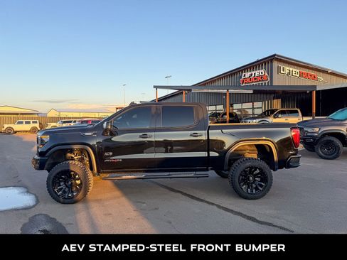 Used 2024 GMC Sierra 1500 AT4X image 5