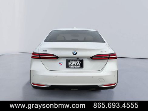 Used 2026 BMW 540i xDrive AWD/4WD image 4
