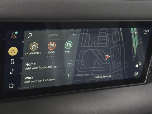 Used 2023 Land Rover Defender 110 SE image 30