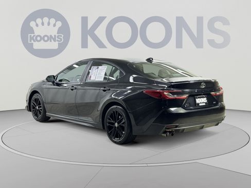 Used 2025 Toyota Camry SE w/ Convenience Package AWD/4WD image 18