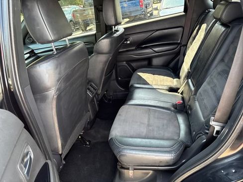 Used 2019 Mitsubishi Outlander LE AWD/4WD image 21
