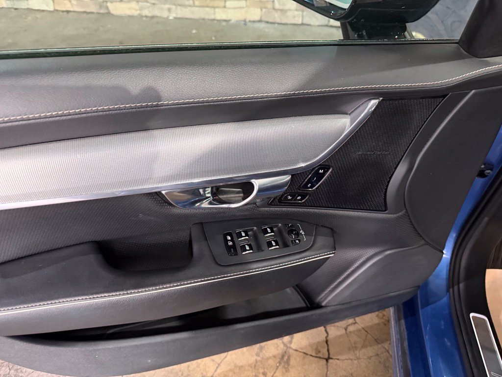 Used 2020 Volvo S90 T6 R-Design AWD/4WD image 12