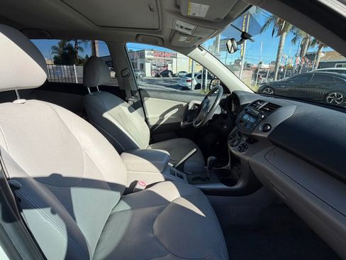 Used 2008 Toyota RAV4 Limited image 10