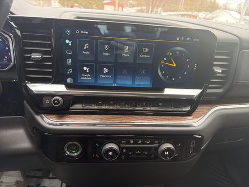 Used 2024 Chevrolet Silverado 1500 LT w/ Protection Package image 10