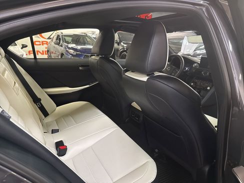 Used 2025 Lexus IS 350 F Sport image 12