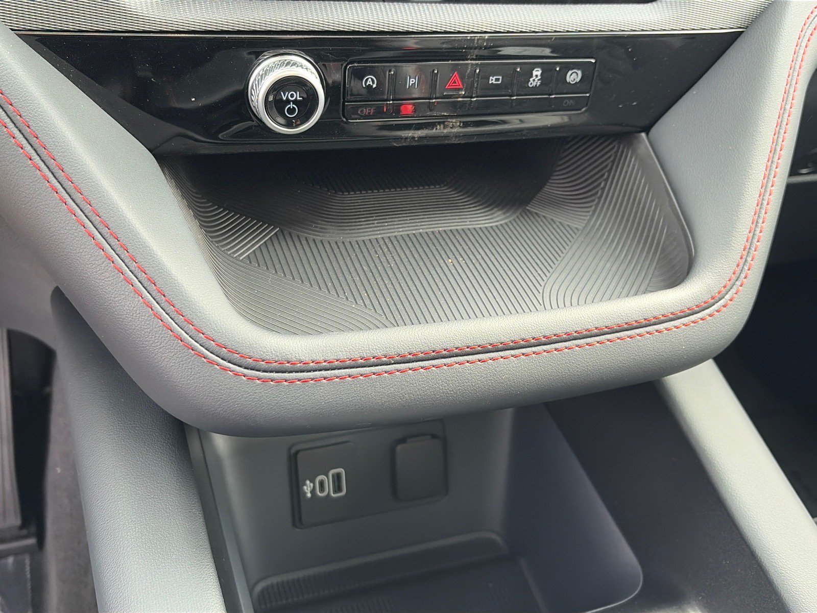 New 2027 Ford Explorer ST-Line w/ Premium Package AWD/4WD image 12