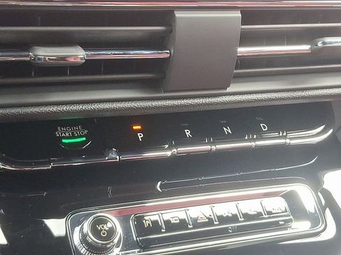 New 2025 Lincoln Corsair Reserve image 7