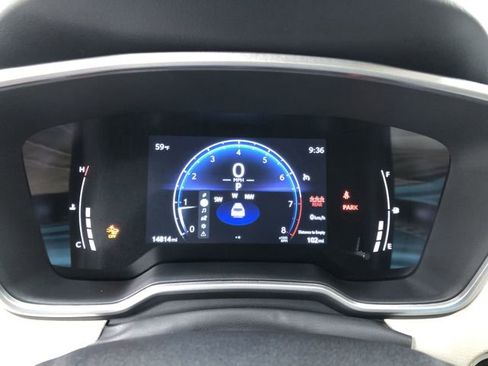 Used 2023 Toyota Corolla Cross XLE w/ Convenience Package image 18