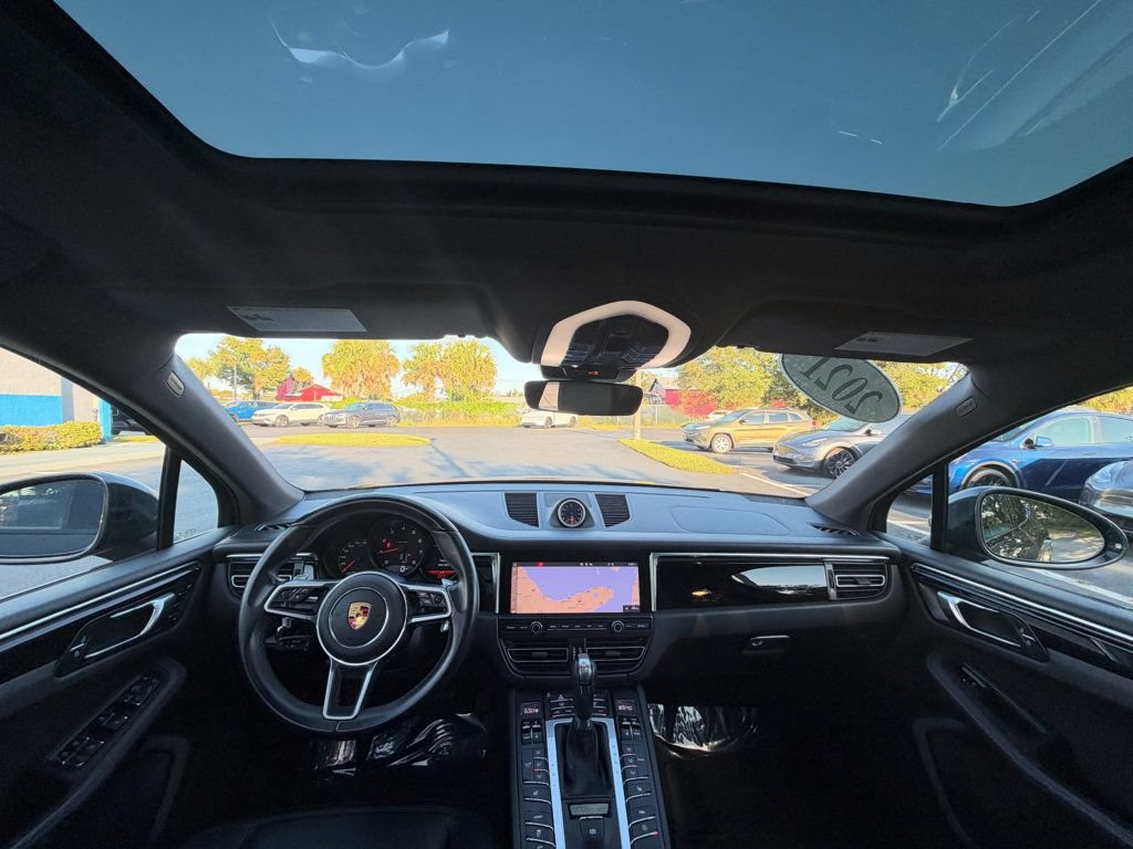 Used 2021 Porsche Macan w/ Premium Package AWD/4WD image 22