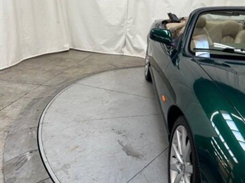 Used 2005 Jaguar XK8 Convertible image 13