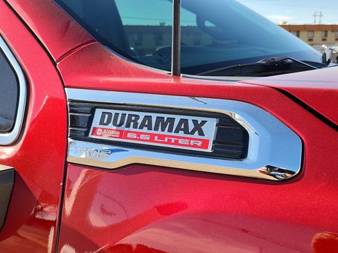 Used 2023 GMC Sierra 2500 Denali image 8