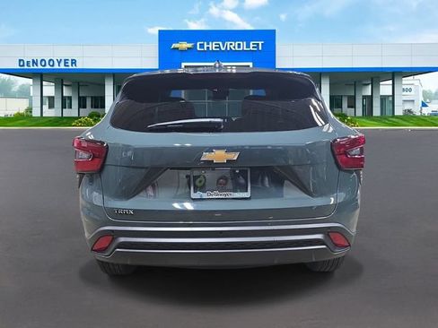 New 2026 Chevrolet Trax LS FWD image 7