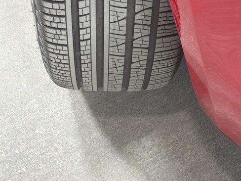 Certified 2025 Porsche Macan image 43