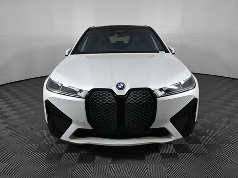 Used 2022 BMW iX xDrive50 w/ Sport Package image 32