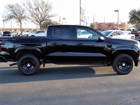 Used 2024 Chevrolet Colorado W/T image 11