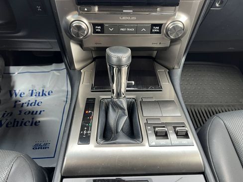 Used 2015 Lexus GX 460 image 32