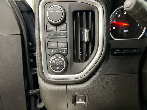 Used 2021 Chevrolet Silverado 2500 LTZ w/ LTZ Plus Package AWD/4WD image 18