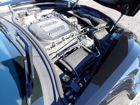 Used 2015 Chevrolet Corvette Z06 w/ 3LZ Preferred Equipment Group image 14