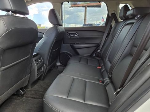 Used 2021 Nissan Rogue SL w/ Premium Package FWD image 6