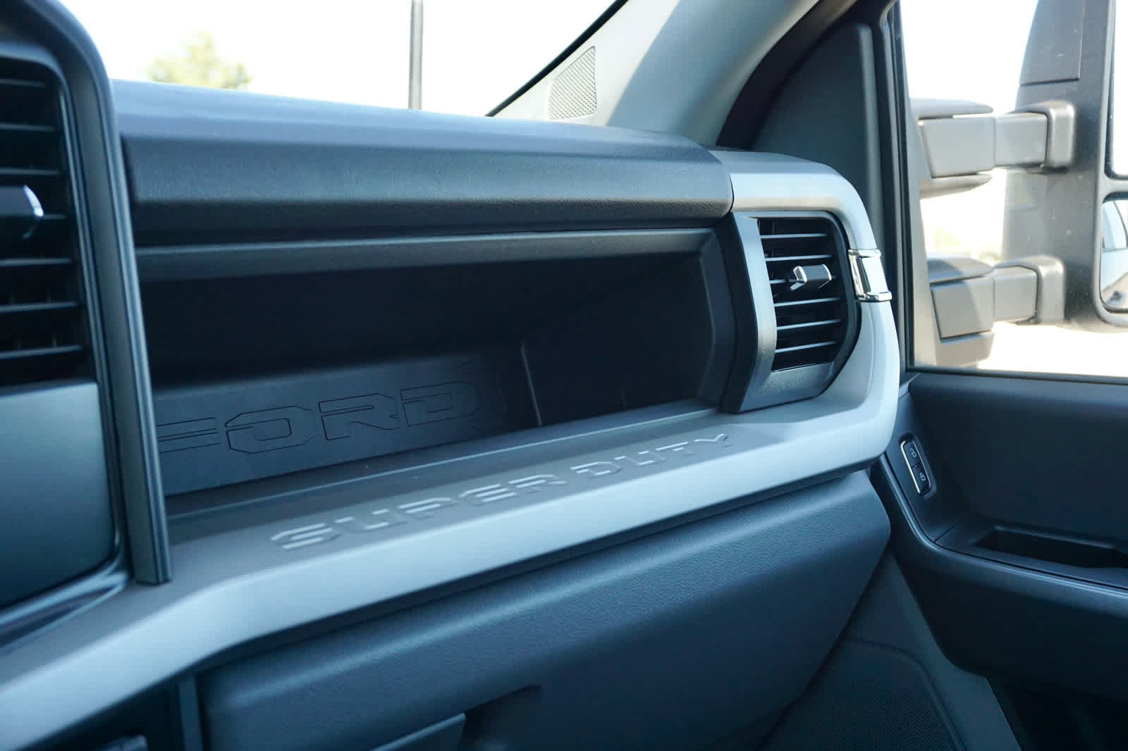 Used 2026 Ford F250 XL w/ STX Appearance Package AWD/4WD image 35