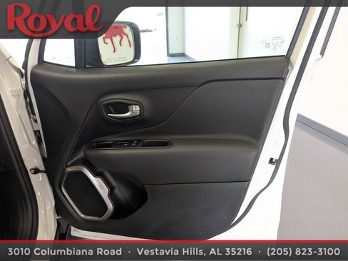 Used 2022 Jeep Renegade Latitude image 7