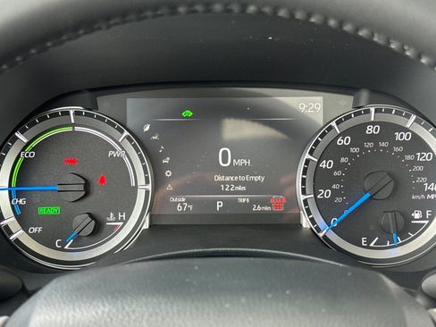 New 2026 Toyota Highlander XLE image 28