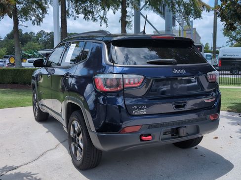 Used 2018 Jeep Compass Trailhawk w/ Cold Weather Group AWD/4WD image 8