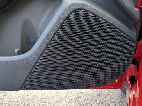 Certified 2025 Subaru Crosstrek 2.0i Premium image 17