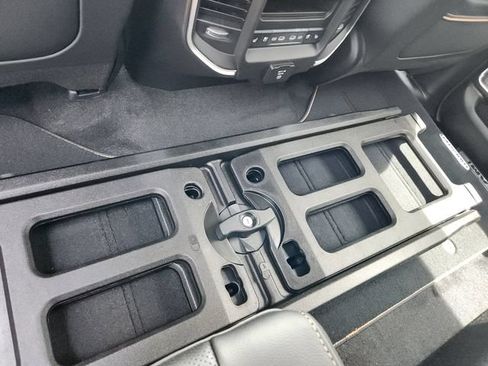 New 2026 RAM 1500 Tungsten AWD/4WD image 9