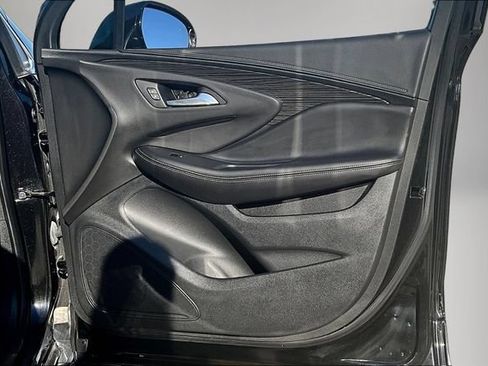 Used 2017 Buick Envision Essence FWD image 26