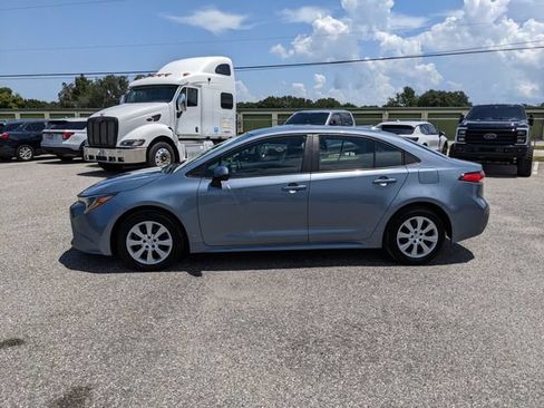 Used 2022 Toyota Corolla LE FWD image 7