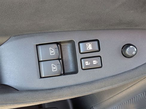 Used 2009 Nissan 370Z Touring w/ Aerodynamics Pkg image 14