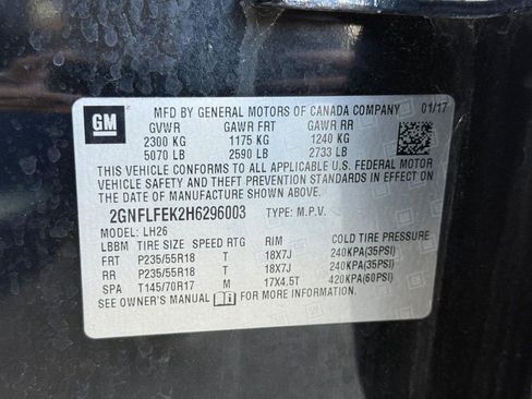 Used 2017 Chevrolet Equinox LT image 28