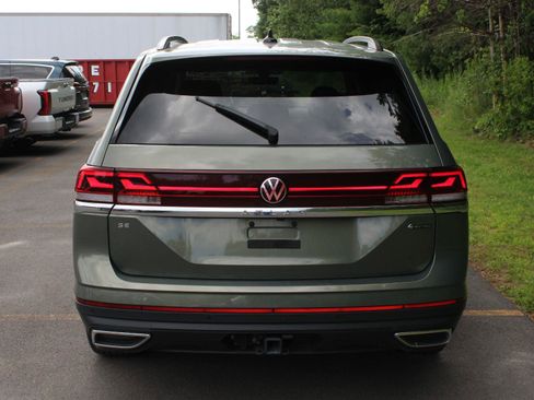 Used 2026 Volkswagen Atlas SE AWD/4WD image 6