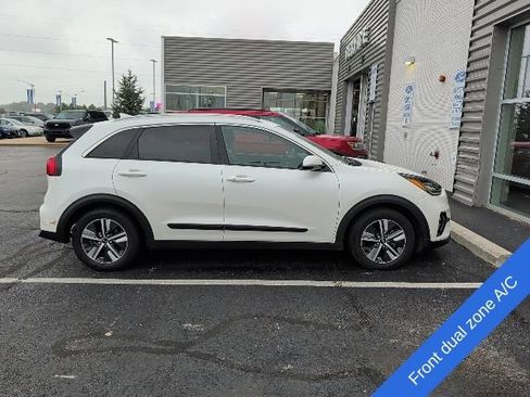 Used 2020 Kia Niro EX Premium FWD image 4