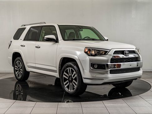 Used 2019 Toyota 4Runner Limited image 11