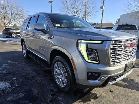 Used 2025 GMC Yukon Denali image 10