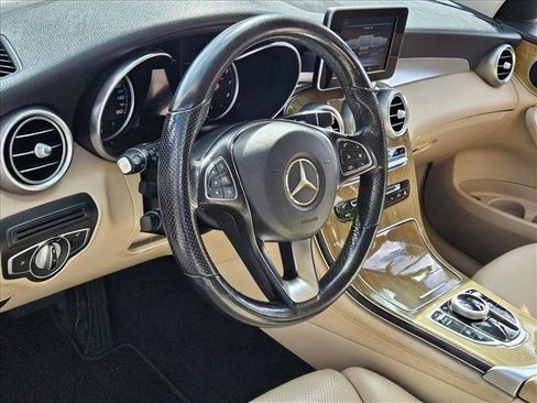 Used 2019 Mercedes-Benz GLC 300 image 9