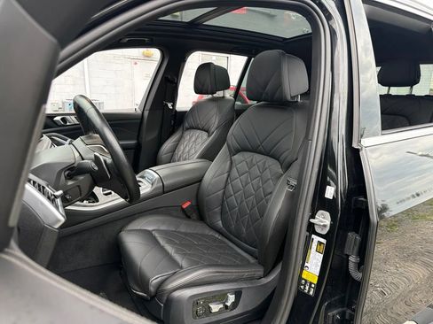 Used 2024 BMW X5 xDrive40i w/ Premium Package AWD/4WD image 22