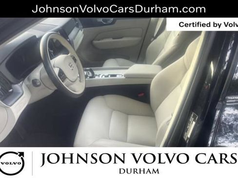Used 2025 Volvo XC60 B5 Core AWD/4WD image 6