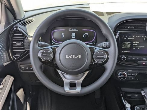 Certified 2025 Kia Soul S FWD image 28